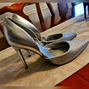 Nwt Shiny Sparkly Silver Pumps Narc Fisher sz 9